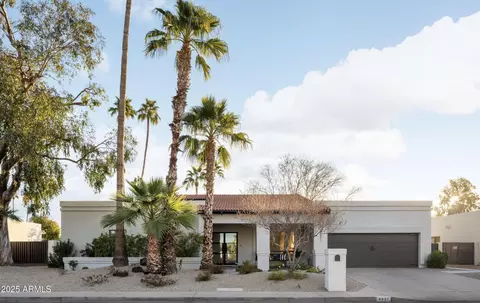 9831 N 76th Pl, Scottsdale, AZ 85258