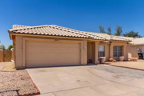 Exterior - 19802 N 3rd Ave, Phoenix, AZ 85027 photo 8 of 11