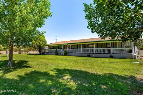 1655 Scotts Ln, Pinedale, AZ 85934