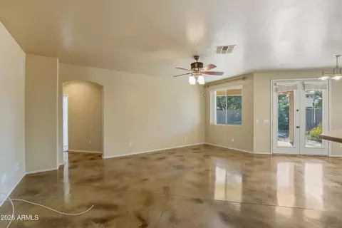 Living - 3147 E Vallejo Dr, Gilbert, AZ 85298 photo 9 of 11