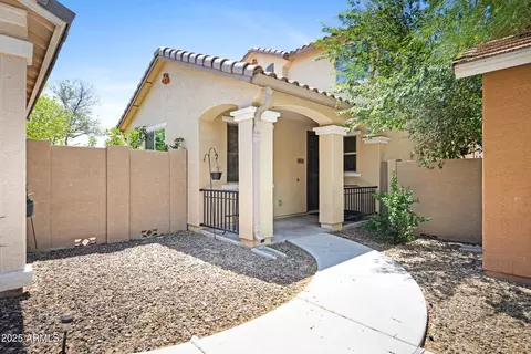 2715 N 73rd Dr, Phoenix, AZ 85035