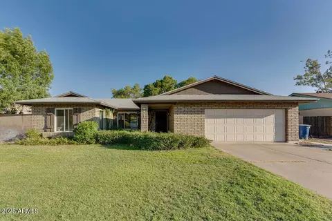 717 W Manhatton Dr, Tempe, AZ 85282