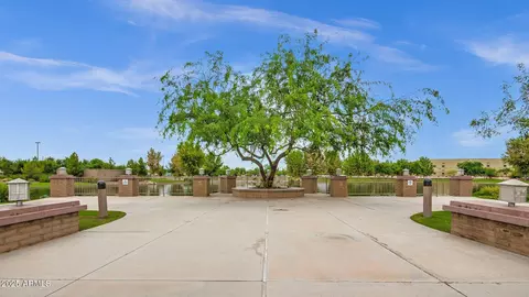 Exterior - 3863 S Posse Trl, Gilbert, AZ 85297 photo 9 of 26