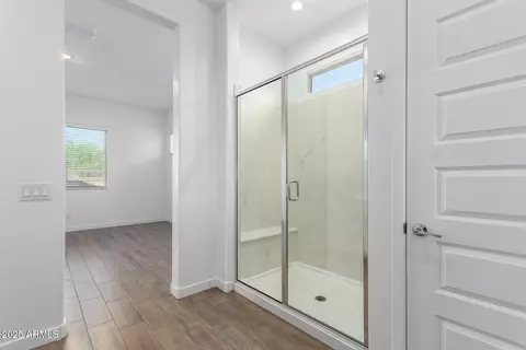 Entry Way - 531 S Owl Dr, Gilbert, AZ 85296 photo 2 of 2