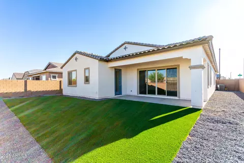 Exterior - 531 S Owl Dr, Gilbert, AZ 85296 photo 2 of 6