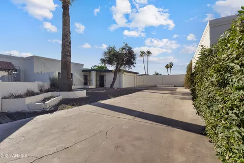3218 W Clinton St, Phoenix, AZ 85029