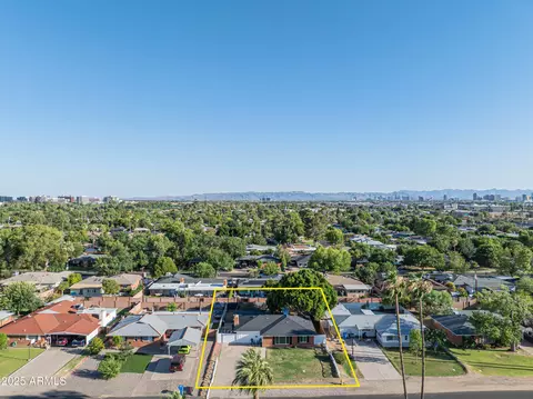 View/Area - 1909 E Bethany Home Rd, Phoenix, AZ 85016 photo 6 of 12