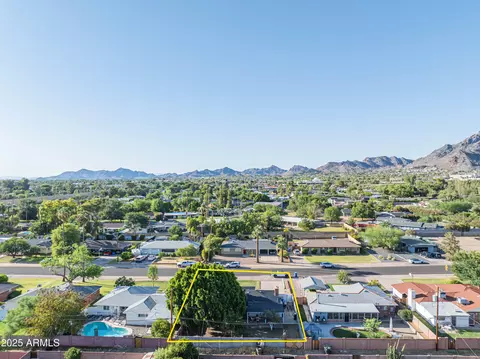 View/Area - 1909 E Bethany Home Rd, Phoenix, AZ 85016 photo 8 of 12