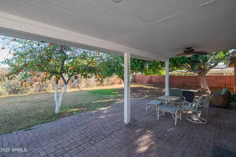 Exterior - 1909 E Bethany Home Rd, Phoenix, AZ 85016 photo 6 of 16