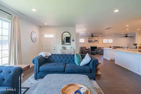 Living - 1909 E Bethany Home Rd, Phoenix, AZ 85016 photo 5 of 7