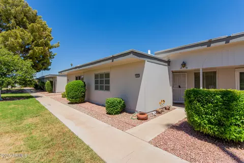 10858 W Coggins Dr, Sun City, AZ 85351