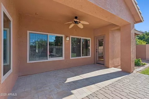 Exterior - 1506 E Branham Ln, Phoenix, AZ 85042 photo 1 of 8