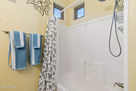 Bath - 1506 E Branham Ln, Phoenix, AZ 85042 photo 5 of 5