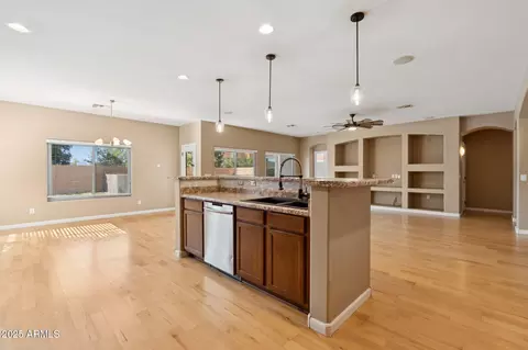 Living - 1506 E Branham Ln, Phoenix, AZ 85042 photo 4 of 4