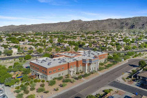 View/Area - 1506 E Branham Ln, Phoenix, AZ 85042 photo 3 of 3