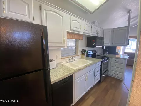 2290 S Seminole Dr, Apache Junction, AZ 85119 photo 7