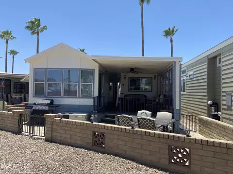 2290 S Seminole Dr, Apache Junction, AZ 85119