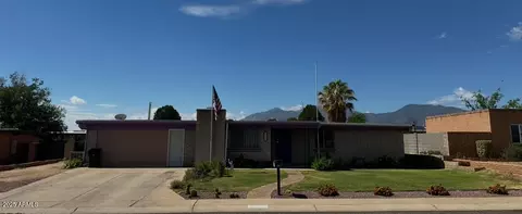 2020 Santa Teresa Dr, Sierra Vista, AZ 85635