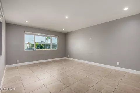 Living - 1747 W Devon --, Mesa, AZ 85201 photo 3 of 6