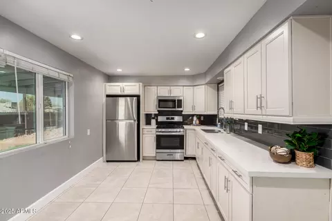 Kitchen - 1747 W Devon --, Mesa, AZ 85201 photo 3 of 4
