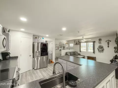 3515 E Kings Ave, Phoenix, AZ 85032 photo 7
