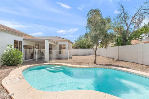 Exterior - 81 E Smoke Tree Rd, Gilbert, AZ 85296 photo 4 of 5