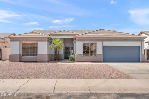 81 E Smoke Tree Rd, Gilbert, AZ 85296