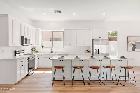 Kitchen - 81 E Smoke Tree Rd, Gilbert, AZ 85296 photo 1 of 4