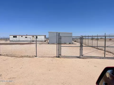 537 W Nn W Whitewing -- #203, Tonopah, AZ 85354