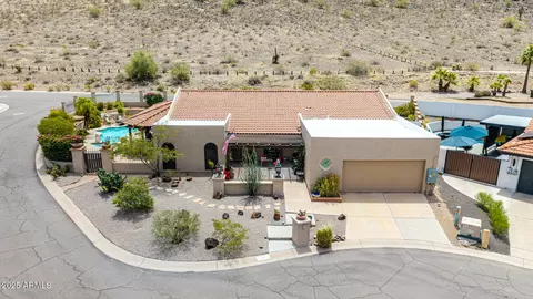 View/Area - 245 E Dahlia Dr, Phoenix, AZ 85022 photo 1 of 16