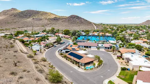 View/Area - 245 E Dahlia Dr, Phoenix, AZ 85022 photo 10 of 16