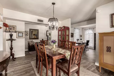 Dining - 245 E Dahlia Dr, Phoenix, AZ 85022 photo 2 of 3