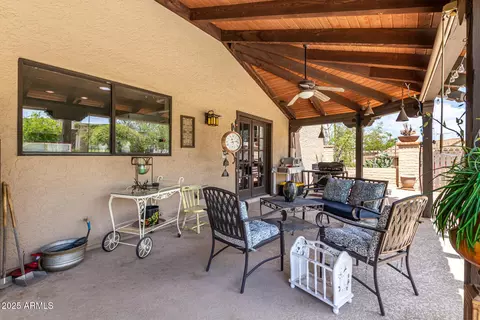 Exterior - 245 E Dahlia Dr, Phoenix, AZ 85022 photo 4 of 12