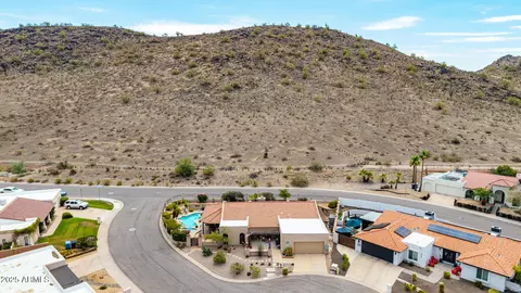 View/Area - 245 E Dahlia Dr, Phoenix, AZ 85022 photo 7 of 16