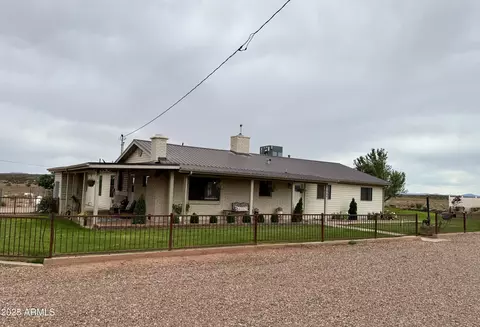 929 E Willow Ln, Taylor, AZ 85939