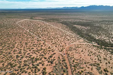 37 N 47 Acre N Roper Loop #39, Mcneal, AZ 85617