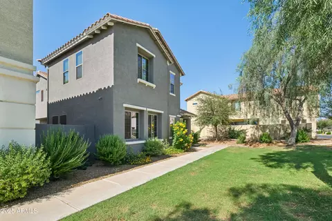 Exterior - 4712 E Bonanza Rd, Gilbert, AZ 85297 photo 4 of 4