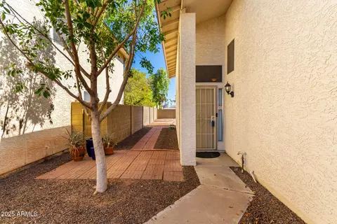 Exterior - 4037 E Contessa St, Mesa, AZ 85205 photo 4 of 9