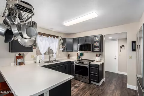 Kitchen - 4037 E Contessa St, Mesa, AZ 85205 photo 2 of 2