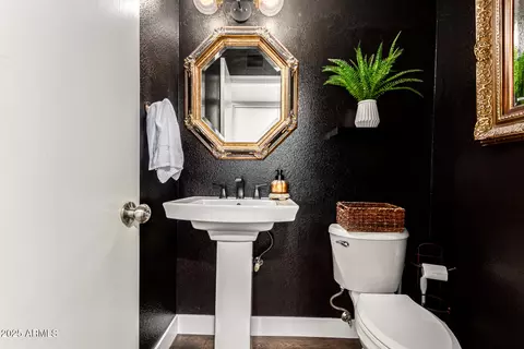 Bath - 4037 E Contessa St, Mesa, AZ 85205 photo 1 of 3
