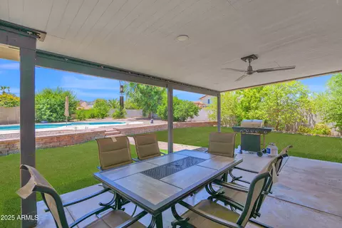 2607 E Mercer Ln, Phoenix, AZ 85028 photo 4