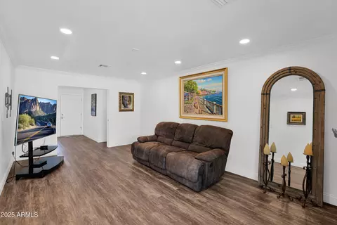 2607 E Mercer Ln, Phoenix, AZ 85028 photo 17