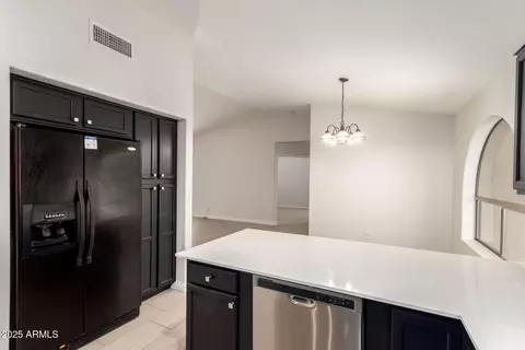 Kitchen - 515 E Sherri Dr, Gilbert, AZ 85296 photo 1 of 2