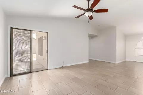 Living - 515 E Sherri Dr, Gilbert, AZ 85296 photo 1 of 3