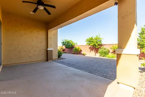 Exterior - 2811 S Jeffry St, Gilbert, AZ 85295 photo 4 of 7