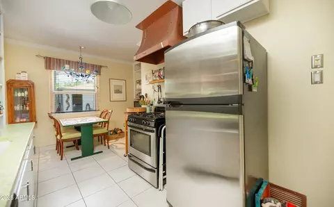 Kitchen - 1441 E Hubbell St, Phoenix, AZ 85006 photo 2 of 4