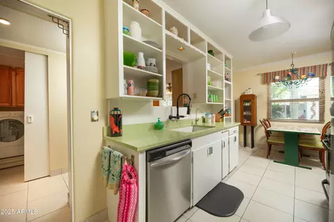 Kitchen - 1441 E Hubbell St, Phoenix, AZ 85006 photo 1 of 4