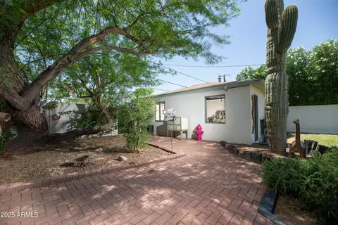Exterior - 1441 E Hubbell St, Phoenix, AZ 85006 photo 8 of 8
