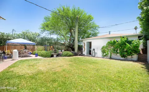 Exterior - 1441 E Hubbell St, Phoenix, AZ 85006 photo 4 of 8