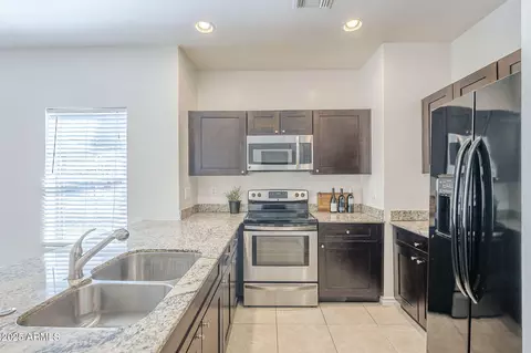 Kitchen - 854 S San Marcos -- #BLDG 6, Apache Junction, AZ 85120 photo 3 of 4